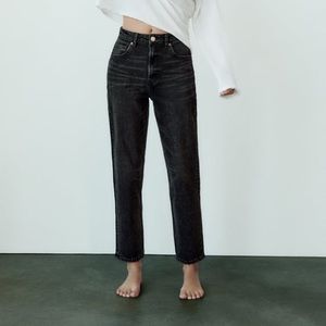 ZARA NWOT High-Waisted TRF Mom Fit Jeans, Black, Size 30